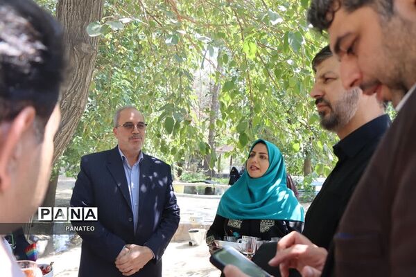 بازدید معاون پرورشی و فرهنگی وزارت آموزش و پرورش از اردوی استانی مثبت هشتادیا
