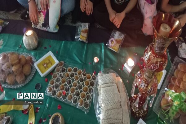 برگزاری مراسم عزاداری و سفره حضرت رقیه(س) توسط پایگاه حضرت زهرا(س)