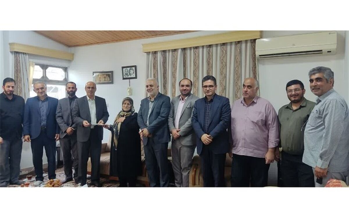 شهدا بزرگ‌ترین معلمان تاریخ بشریت هستند
