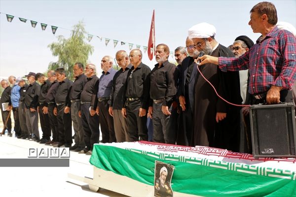 مراسم تشییع پیکر ابوالشهیدین «برجعلی زاده» در قم