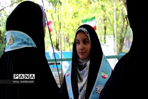 کارگاه آموزشی با رویکرد اردویی و با هدف تبیین برنامه فراگیر پرورشی و فرهنگی ویژه مدیران مدارس «غیردولتی» مشهد