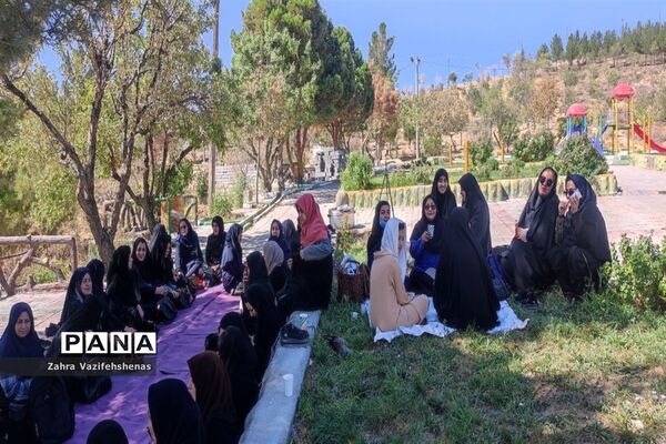 اختتامیه کارگاه آموزشی و مهارتی ضمن خدمت مربیان پیشتاز درشهرستان شیروان