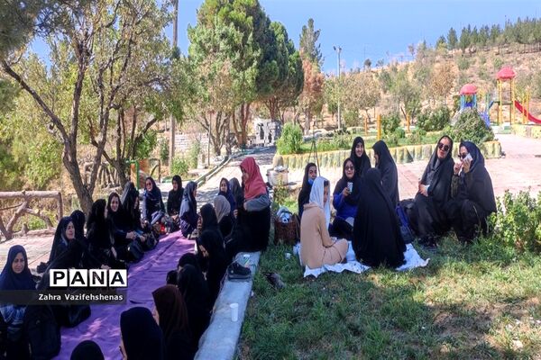 اختتامیه کارگاه آموزشی و مهارتی ضمن خدمت مربیان پیشتاز درشهرستان شیروان