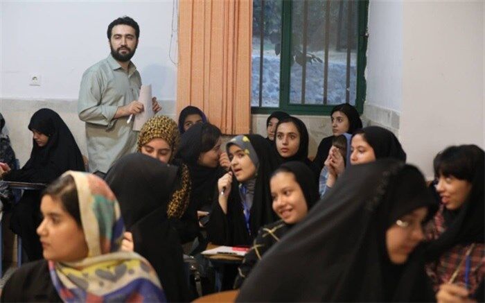ایمن‌سازی نوجوان برابر تهاجم رسانه‌ای با هیس‌طوری
