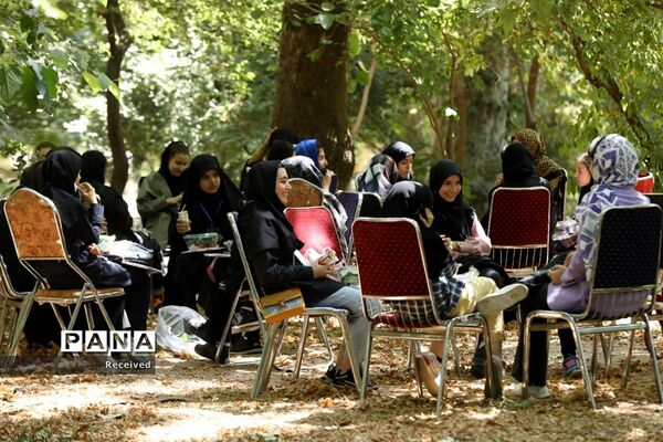 برگزاری کلاس‌ها و کارگاه‌های آموزشی در نخستین روز اردوی پویش کتابخوانی «هیس طوری»