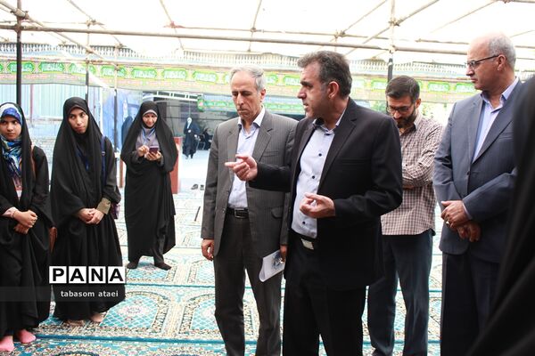 آیین استقبال چهل و یکمین دوره مسابقات قرآن، عترت و نماز دانش‌آموزان دختر در کرمانشاه