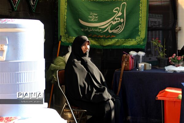 آیین استقبال چهل و یکمین دوره مسابقات قرآن، عترت و نماز دانش‌آموزان دختر در کرمانشاه