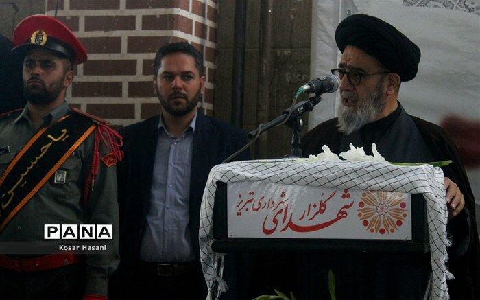 پاسخگویی مدیران و مسئولان برای کارهای انجام گرفته و نگرفته یک وظیفه اساسی و اصلی است