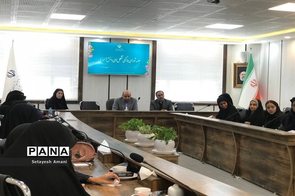 جلسه شورای هماهنگی تشکل‌های دانش‌آموزی ناحیه3