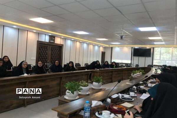 جلسه شورای هماهنگی تشکل‌های دانش‌آموزی ناحیه3