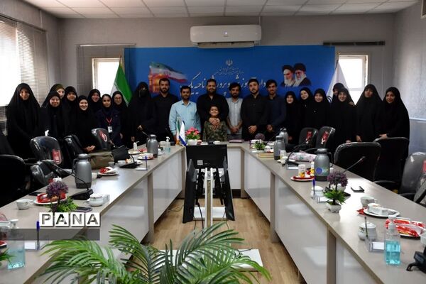 نشست مدیر آموزش و پرورش ناحیه یک مشهد  با دانش آموختگان کالج فارسی زبانان کشور بوسنی و هرزگوین