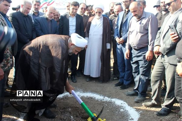 کلنگ زنی احداث مخزن ذخیره آب شرب روستای اوارد‌ گلوگاه