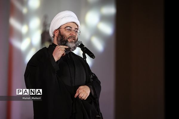 آیین اختتامیه پویش کتاب‌خوانی هیس‌طوری