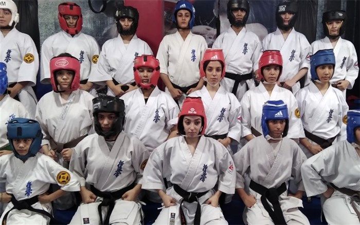 کسب مدال طلا و افتخارآفرینی دانش‌آموز ورزشکار ورامین در مسابقات کشوری کاراته/فیلم