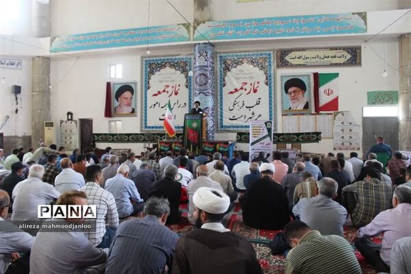 تقدیر از مدیران و کارمندان نمونه در نمازجمعه گلوگاه