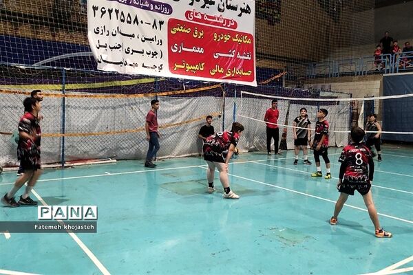 دومین دوره مسابقات والیبال دانش‌آموزان قرچکی به میزبانی شهرستان ورامین