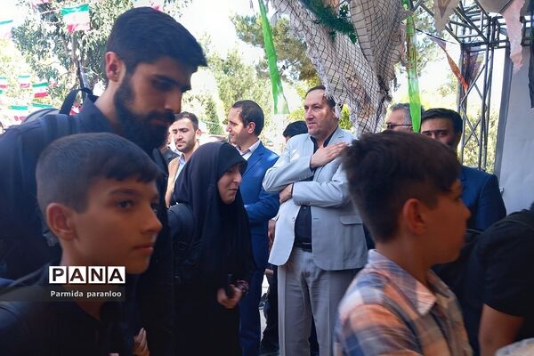 آیین بدرقه خادمان و زائران اربعین حسینی به کربلا در بهارستان 2