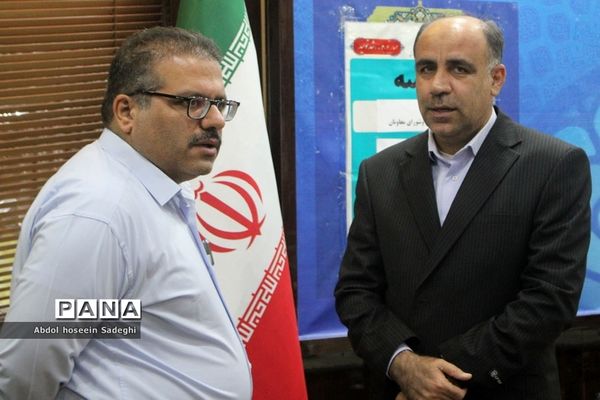 جلسه ستاد ثبت نام استانی و شورای معاونان اداره‌کل آموزش و پرورش استان بوشهر