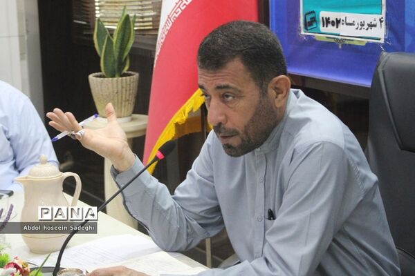 جلسه ستاد ثبت نام استانی و شورای معاونان اداره‌کل آموزش و پرورش استان بوشهر
