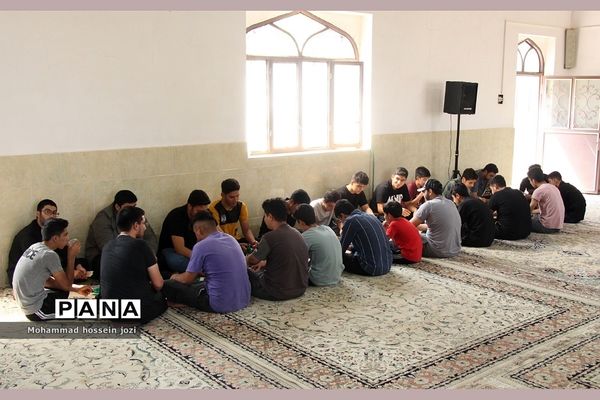 اردوی دانش‌آموزی «طلایه‌داران فردا» درقم