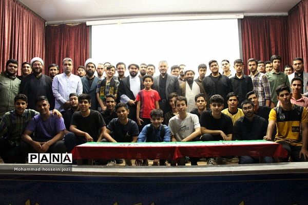 اردوی دانش‌آموزی «طلایه‌داران فردا» درقم