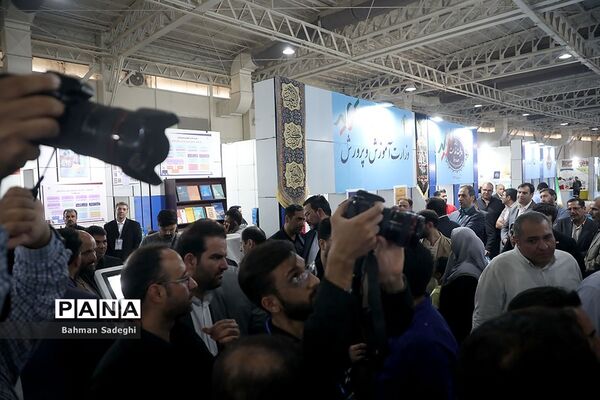 افتتاح نمایشگاه روایت خدمت