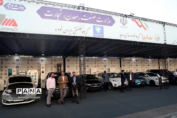 افتتاح نمایشگاه روایت خدمت