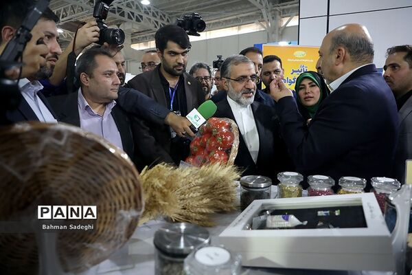 افتتاح نمایشگاه روایت خدمت