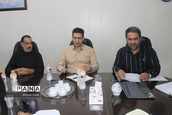 نشست هم‌اندیشی طرح ملی بازگشایی مدارس استان بوشهر