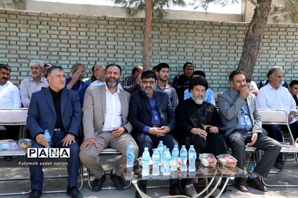 افتتاح ۵ زمین چمن مصنوعی همزمان با هفته دولت در منطقه تبادکان