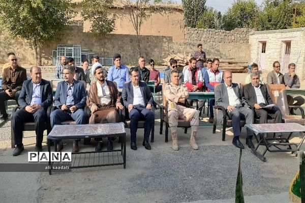 کلنگ‌زنی ساخت فضای آموزشی جدید در روستای  احمد‌آباد شهرستان کلات