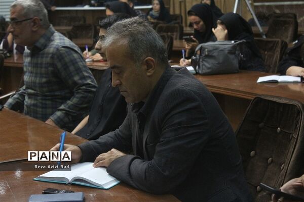 نشست خبری مدیر عامل شرکت توزیع برق آذربایجان شرقی