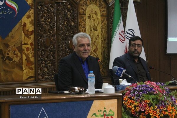 نشست خبری مدیر عامل شرکت توزیع برق آذربایجان شرقی