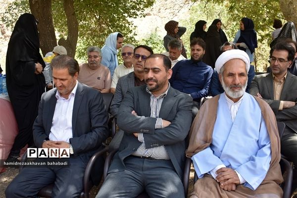 افتتاح۲۲ طرح عمرانی، ورزشی و آموزشی در بهاباد