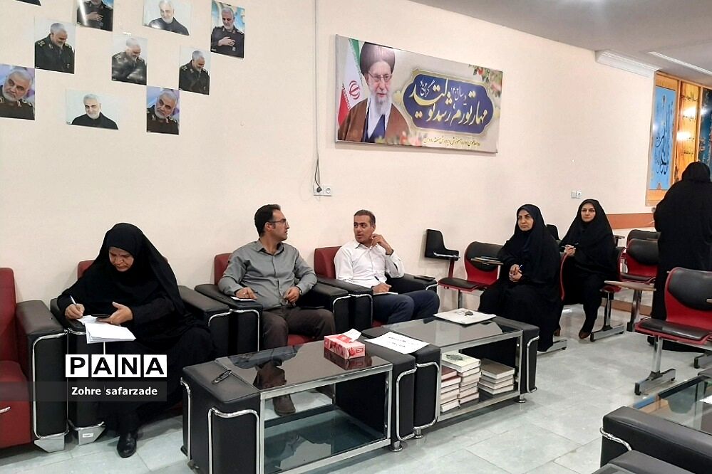 برگزاری وبینار آموزشی کارگروه پروژه مهر ۱۴۰۲ در آموزش و پرورش رودهن