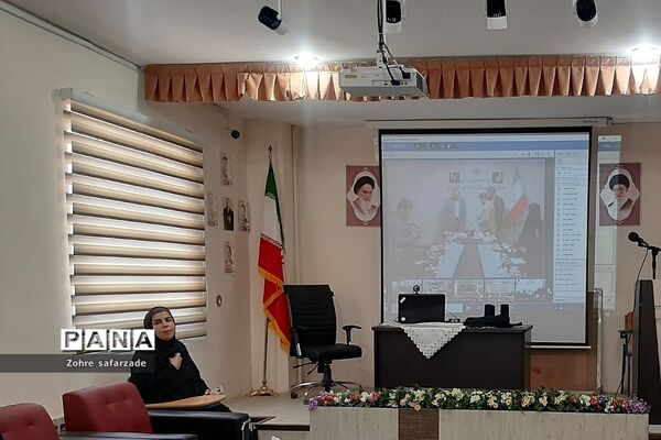 برگزاری وبینار آموزشی کارگروه پروژه مهر ۱۴۰۲ در آموزش و پرورش رودهن