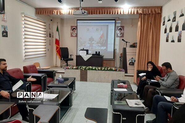 برگزاری وبینار آموزشی کارگروه پروژه مهر ۱۴۰۲ در آموزش و پرورش رودهن