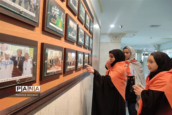 بازدید دانش آموزان زیارت اولی‌ از موزه رضوی