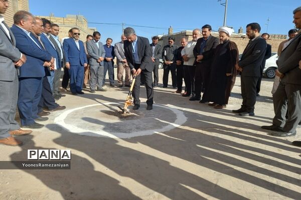 برگزاری آیین افتتاحیه طرح‌های عمرانی شهرداری خلیل‌آباد
