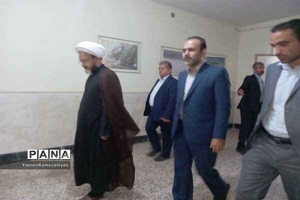 برگزاری آیین افتتاحیه طرح‌های عمرانی شهرداری خلیل‌آباد