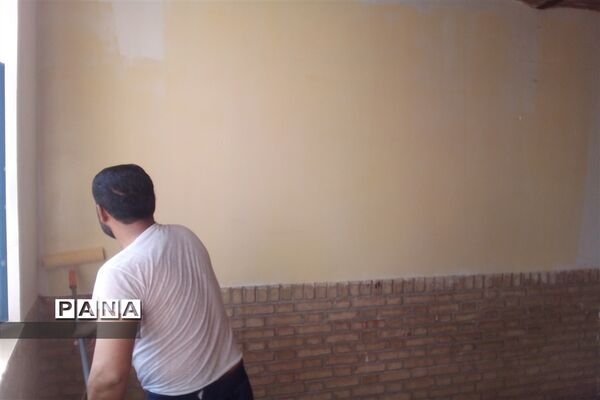 رنگ آمیزی دبستان نهضت روستای تاج‌آباد شهرستان داورزن