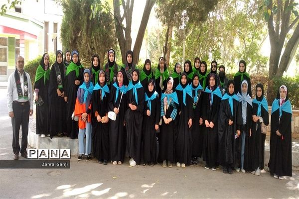 بازدید دانش‌آموزان زیارت اولی استان فارس از موزه رضوی