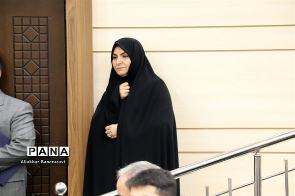 دومین کارسوق زبان های خارجی قطب های دو و پنج کشور