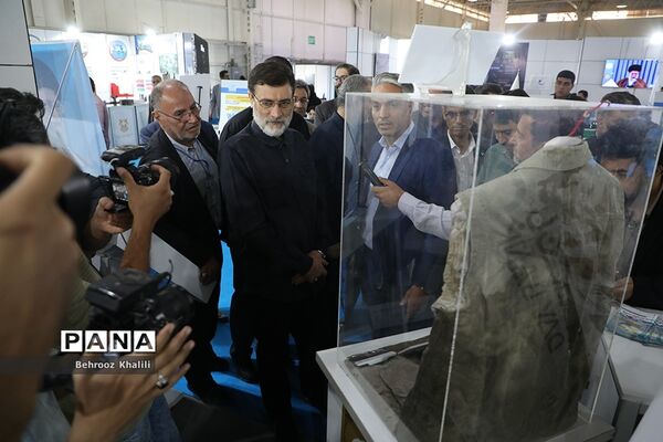 بازدید رئیس جمهوری از نمایشگاه «روایت خدمت؛ وعده وفا»