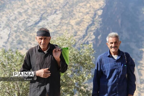 بازدید استاندار چهارمحال و بختیاری  از شهرستان اردل