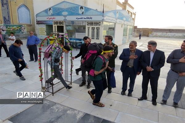 پیاده روی کاروان دانش‌آموزی خراسان شمالی به زیارت اربعین