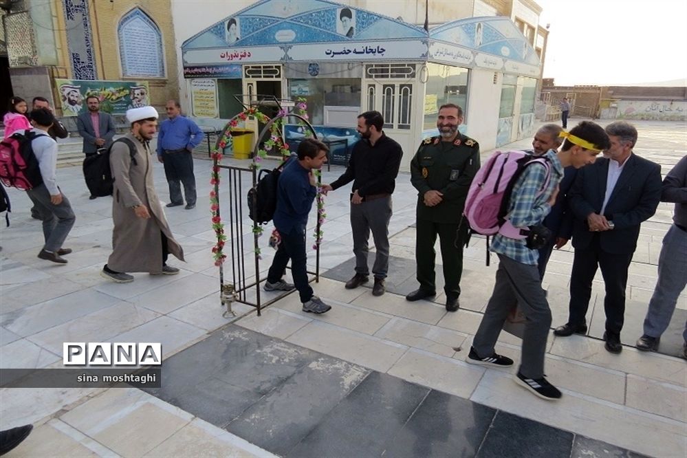پیاده روی کاروان دانش‌آموزی خراسان شمالی به زیارت اربعین