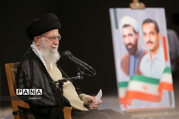 دیدار رئیس‌جمهوری و اعضای هیات دولت با مقام معظم رهبری