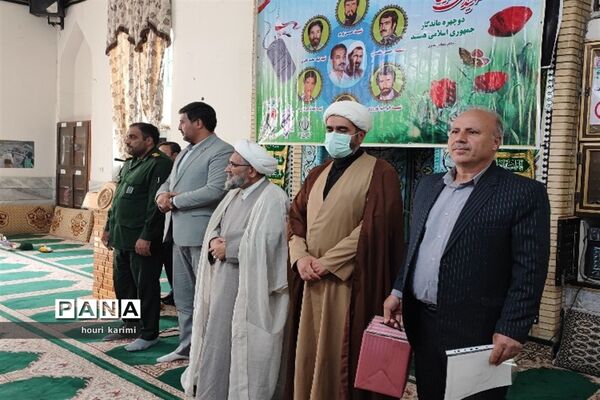 آیین تجلیل ازکارمندان نمونه آموزش و پرورش شهرستان مانه وسملقان