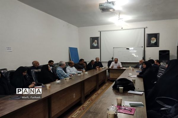 برگزاری جلسه مدیران متقاضی سرویس مدارس ناحیه ۵ مشهد